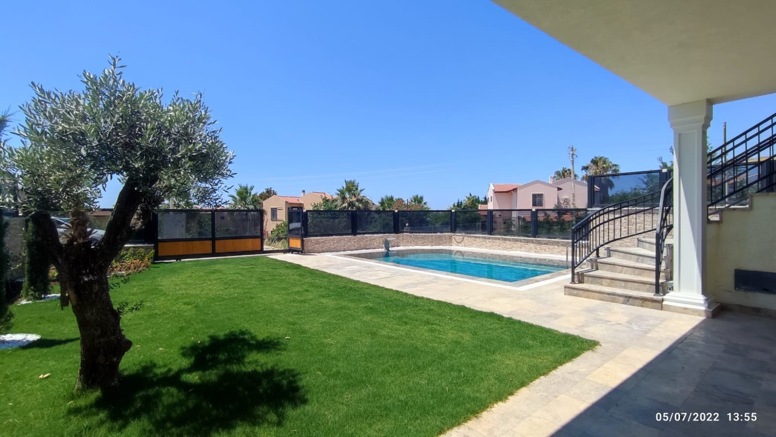 Eşsi̇z Modern Di̇zaynı Ve Bölgeni̇n En Presti̇jli̇ Projesi̇!!