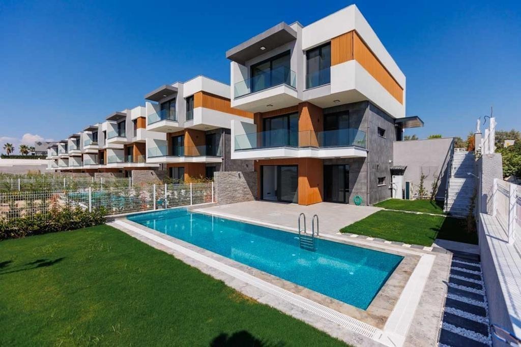 SOĞUCAK'TA EŞSİZ MODERN DİZAYNI ve BÖLĞENİN EN PREJTİJLİ PROJESİ!!