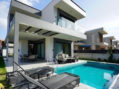 Unique Modern Design And The Most Prestigious Project Of The Region !!